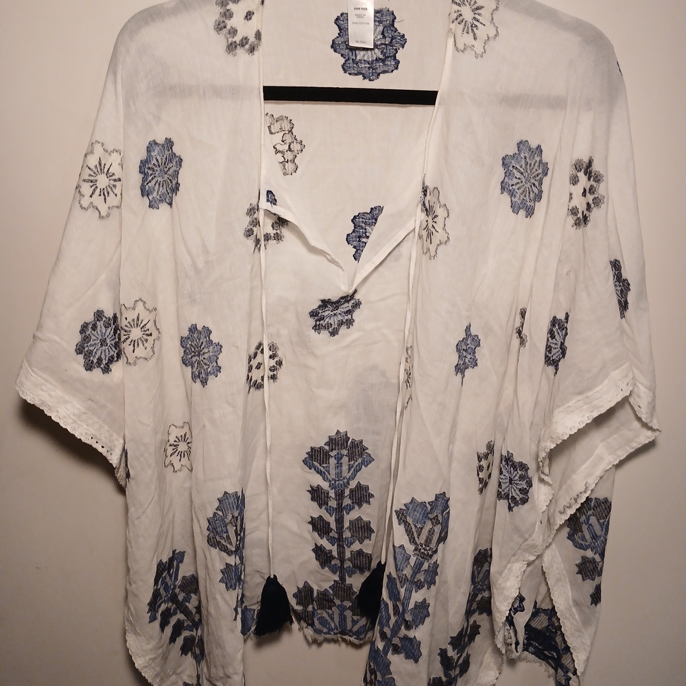 J. Jill White 100% Cotton Kimono with Blue Embroidery